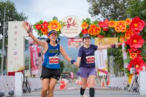 BIB: 
                            <button type="button" onclick="openModal(27883313)" class="btn btn-primary btn-sm float-right btn-popup" data-toggle="modal" data-target=".modal-high-quality">
                        <i class="fas fa-shopping-cart"></i> Add to Cart
                    </button>
                                            <button type="button" onclick="isThisMe(27883313, true)" class="btn btn-success btn-sm float-right btn-popup btn-isme hidden" data-toggle="tooltip" data-placement="bottom" title="นี่คือรูปของคุณใช่ไหม คลิกที่นี่เพื่อเอาเข้าอัลบั้ม">
                        <i class="fas fa-plus"></i> Add to album
                    </button>
                    <button type="button" onclick="isThisMe(27883313, false)" class="btn btn-warning btn-sm float-right btn-popup btn-isnotme hidden">
                        <i class="fas fa-ban"></i> Remove from album
                    </button>