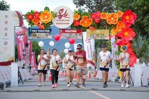 BIB: 
                            <button type="button" onclick="openModal(27883918)" class="btn btn-primary btn-sm float-right btn-popup" data-toggle="modal" data-target=".modal-high-quality">
                        <i class="fas fa-shopping-cart"></i> Add to Cart
                    </button>
                                            <button type="button" onclick="isThisMe(27883918, true)" class="btn btn-success btn-sm float-right btn-popup btn-isme hidden" data-toggle="tooltip" data-placement="bottom" title="นี่คือรูปของคุณใช่ไหม คลิกที่นี่เพื่อเอาเข้าอัลบั้ม">
                        <i class="fas fa-plus"></i> Add to album
                    </button>
                    <button type="button" onclick="isThisMe(27883918, false)" class="btn btn-warning btn-sm float-right btn-popup btn-isnotme hidden">
                        <i class="fas fa-ban"></i> Remove from album
                    </button>