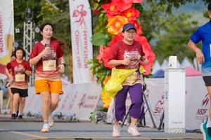 BIB: 
                            <button type="button" onclick="openModal(27877683)" class="btn btn-primary btn-sm float-right btn-popup" data-toggle="modal" data-target=".modal-high-quality">
                        <i class="fas fa-shopping-cart"></i> Add to Cart
                    </button>
                                            <button type="button" onclick="isThisMe(27877683, true)" class="btn btn-success btn-sm float-right btn-popup btn-isme hidden" data-toggle="tooltip" data-placement="bottom" title="นี่คือรูปของคุณใช่ไหม คลิกที่นี่เพื่อเอาเข้าอัลบั้ม">
                        <i class="fas fa-plus"></i> Add to album
                    </button>
                    <button type="button" onclick="isThisMe(27877683, false)" class="btn btn-warning btn-sm float-right btn-popup btn-isnotme hidden">
                        <i class="fas fa-ban"></i> Remove from album
                    </button>