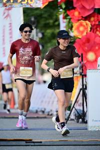 BIB: 
                            <button type="button" onclick="openModal(27848383)" class="btn btn-primary btn-sm float-right btn-popup" data-toggle="modal" data-target=".modal-high-quality">
                        <i class="fas fa-shopping-cart"></i> Add to Cart
                    </button>
                                            <button type="button" onclick="isThisMe(27848383, true)" class="btn btn-success btn-sm float-right btn-popup btn-isme hidden" data-toggle="tooltip" data-placement="bottom" title="นี่คือรูปของคุณใช่ไหม คลิกที่นี่เพื่อเอาเข้าอัลบั้ม">
                        <i class="fas fa-plus"></i> Add to album
                    </button>
                    <button type="button" onclick="isThisMe(27848383, false)" class="btn btn-warning btn-sm float-right btn-popup btn-isnotme hidden">
                        <i class="fas fa-ban"></i> Remove from album
                    </button>