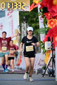 BIB: 
                            <button type="button" onclick="openModal(27848197)" class="btn btn-primary btn-sm float-right btn-popup" data-toggle="modal" data-target=".modal-high-quality">
                        <i class="fas fa-shopping-cart"></i> Add to Cart
                    </button>
                                            <button type="button" onclick="isThisMe(27848197, true)" class="btn btn-success btn-sm float-right btn-popup btn-isme hidden" data-toggle="tooltip" data-placement="bottom" title="นี่คือรูปของคุณใช่ไหม คลิกที่นี่เพื่อเอาเข้าอัลบั้ม">
                        <i class="fas fa-plus"></i> Add to album
                    </button>
                    <button type="button" onclick="isThisMe(27848197, false)" class="btn btn-warning btn-sm float-right btn-popup btn-isnotme hidden">
                        <i class="fas fa-ban"></i> Remove from album
                    </button>