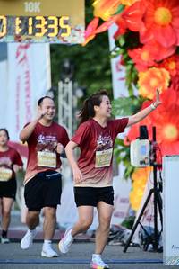 BIB: 
                            <button type="button" onclick="openModal(27848215)" class="btn btn-primary btn-sm float-right btn-popup" data-toggle="modal" data-target=".modal-high-quality">
                        <i class="fas fa-shopping-cart"></i> Add to Cart
                    </button>
                                            <button type="button" onclick="isThisMe(27848215, true)" class="btn btn-success btn-sm float-right btn-popup btn-isme hidden" data-toggle="tooltip" data-placement="bottom" title="นี่คือรูปของคุณใช่ไหม คลิกที่นี่เพื่อเอาเข้าอัลบั้ม">
                        <i class="fas fa-plus"></i> Add to album
                    </button>
                    <button type="button" onclick="isThisMe(27848215, false)" class="btn btn-warning btn-sm float-right btn-popup btn-isnotme hidden">
                        <i class="fas fa-ban"></i> Remove from album
                    </button>