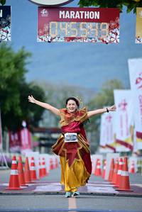 BIB: 
                            <button type="button" onclick="openModal(27828754)" class="btn btn-primary btn-sm float-right btn-popup" data-toggle="modal" data-target=".modal-high-quality">
                        <i class="fas fa-shopping-cart"></i> Add to Cart
                    </button>
                                            <button type="button" onclick="isThisMe(27828754, true)" class="btn btn-success btn-sm float-right btn-popup btn-isme hidden" data-toggle="tooltip" data-placement="bottom" title="นี่คือรูปของคุณใช่ไหม คลิกที่นี่เพื่อเอาเข้าอัลบั้ม">
                        <i class="fas fa-plus"></i> Add to album
                    </button>
                    <button type="button" onclick="isThisMe(27828754, false)" class="btn btn-warning btn-sm float-right btn-popup btn-isnotme hidden">
                        <i class="fas fa-ban"></i> Remove from album
                    </button>