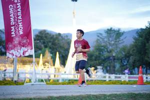 BIB: 
                            <button type="button" onclick="openModal(27913501)" class="btn btn-primary btn-sm float-right btn-popup" data-toggle="modal" data-target=".modal-high-quality">
                        <i class="fas fa-shopping-cart"></i> Add to Cart
                    </button>
                                            <button type="button" onclick="isThisMe(27913501, true)" class="btn btn-success btn-sm float-right btn-popup btn-isme hidden" data-toggle="tooltip" data-placement="bottom" title="นี่คือรูปของคุณใช่ไหม คลิกที่นี่เพื่อเอาเข้าอัลบั้ม">
                        <i class="fas fa-plus"></i> Add to album
                    </button>
                    <button type="button" onclick="isThisMe(27913501, false)" class="btn btn-warning btn-sm float-right btn-popup btn-isnotme hidden">
                        <i class="fas fa-ban"></i> Remove from album
                    </button>