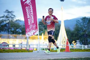 BIB: 
                            <button type="button" onclick="openModal(27913108)" class="btn btn-primary btn-sm float-right btn-popup" data-toggle="modal" data-target=".modal-high-quality">
                        <i class="fas fa-shopping-cart"></i> Add to Cart
                    </button>
                                            <button type="button" onclick="isThisMe(27913108, true)" class="btn btn-success btn-sm float-right btn-popup btn-isme hidden" data-toggle="tooltip" data-placement="bottom" title="นี่คือรูปของคุณใช่ไหม คลิกที่นี่เพื่อเอาเข้าอัลบั้ม">
                        <i class="fas fa-plus"></i> Add to album
                    </button>
                    <button type="button" onclick="isThisMe(27913108, false)" class="btn btn-warning btn-sm float-right btn-popup btn-isnotme hidden">
                        <i class="fas fa-ban"></i> Remove from album
                    </button>