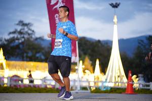 BIB: 
                            <button type="button" onclick="openModal(27911349)" class="btn btn-primary btn-sm float-right btn-popup" data-toggle="modal" data-target=".modal-high-quality">
                        <i class="fas fa-shopping-cart"></i> Add to Cart
                    </button>
                                            <button type="button" onclick="isThisMe(27911349, true)" class="btn btn-success btn-sm float-right btn-popup btn-isme hidden" data-toggle="tooltip" data-placement="bottom" title="นี่คือรูปของคุณใช่ไหม คลิกที่นี่เพื่อเอาเข้าอัลบั้ม">
                        <i class="fas fa-plus"></i> Add to album
                    </button>
                    <button type="button" onclick="isThisMe(27911349, false)" class="btn btn-warning btn-sm float-right btn-popup btn-isnotme hidden">
                        <i class="fas fa-ban"></i> Remove from album
                    </button>