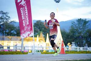 BIB: 
                            <button type="button" onclick="openModal(27913105)" class="btn btn-primary btn-sm float-right btn-popup" data-toggle="modal" data-target=".modal-high-quality">
                        <i class="fas fa-shopping-cart"></i> Add to Cart
                    </button>
                                            <button type="button" onclick="isThisMe(27913105, true)" class="btn btn-success btn-sm float-right btn-popup btn-isme hidden" data-toggle="tooltip" data-placement="bottom" title="นี่คือรูปของคุณใช่ไหม คลิกที่นี่เพื่อเอาเข้าอัลบั้ม">
                        <i class="fas fa-plus"></i> Add to album
                    </button>
                    <button type="button" onclick="isThisMe(27913105, false)" class="btn btn-warning btn-sm float-right btn-popup btn-isnotme hidden">
                        <i class="fas fa-ban"></i> Remove from album
                    </button>