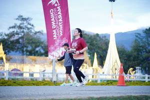 BIB: 
                            <button type="button" onclick="openModal(27911011)" class="btn btn-primary btn-sm float-right btn-popup" data-toggle="modal" data-target=".modal-high-quality">
                        <i class="fas fa-shopping-cart"></i> Add to Cart
                    </button>
                                            <button type="button" onclick="isThisMe(27911011, true)" class="btn btn-success btn-sm float-right btn-popup btn-isme hidden" data-toggle="tooltip" data-placement="bottom" title="นี่คือรูปของคุณใช่ไหม คลิกที่นี่เพื่อเอาเข้าอัลบั้ม">
                        <i class="fas fa-plus"></i> Add to album
                    </button>
                    <button type="button" onclick="isThisMe(27911011, false)" class="btn btn-warning btn-sm float-right btn-popup btn-isnotme hidden">
                        <i class="fas fa-ban"></i> Remove from album
                    </button>