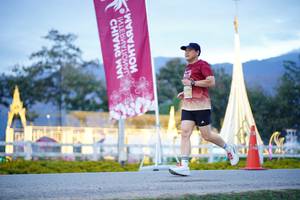 BIB: 
                            <button type="button" onclick="openModal(27913511)" class="btn btn-primary btn-sm float-right btn-popup" data-toggle="modal" data-target=".modal-high-quality">
                        <i class="fas fa-shopping-cart"></i> Add to Cart
                    </button>
                                            <button type="button" onclick="isThisMe(27913511, true)" class="btn btn-success btn-sm float-right btn-popup btn-isme hidden" data-toggle="tooltip" data-placement="bottom" title="นี่คือรูปของคุณใช่ไหม คลิกที่นี่เพื่อเอาเข้าอัลบั้ม">
                        <i class="fas fa-plus"></i> Add to album
                    </button>
                    <button type="button" onclick="isThisMe(27913511, false)" class="btn btn-warning btn-sm float-right btn-popup btn-isnotme hidden">
                        <i class="fas fa-ban"></i> Remove from album
                    </button>