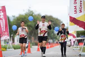 BIB: 
                            <button type="button" onclick="openModal(27902411)" class="btn btn-primary btn-sm float-right btn-popup" data-toggle="modal" data-target=".modal-high-quality">
                        <i class="fas fa-shopping-cart"></i> Add to Cart
                    </button>
                                            <button type="button" onclick="isThisMe(27902411, true)" class="btn btn-success btn-sm float-right btn-popup btn-isme hidden" data-toggle="tooltip" data-placement="bottom" title="นี่คือรูปของคุณใช่ไหม คลิกที่นี่เพื่อเอาเข้าอัลบั้ม">
                        <i class="fas fa-plus"></i> Add to album
                    </button>
                    <button type="button" onclick="isThisMe(27902411, false)" class="btn btn-warning btn-sm float-right btn-popup btn-isnotme hidden">
                        <i class="fas fa-ban"></i> Remove from album
                    </button>