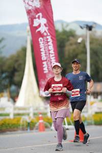 BIB: 
                            <button type="button" onclick="openModal(27902551)" class="btn btn-primary btn-sm float-right btn-popup" data-toggle="modal" data-target=".modal-high-quality">
                        <i class="fas fa-shopping-cart"></i> Add to Cart
                    </button>
                                            <button type="button" onclick="isThisMe(27902551, true)" class="btn btn-success btn-sm float-right btn-popup btn-isme hidden" data-toggle="tooltip" data-placement="bottom" title="นี่คือรูปของคุณใช่ไหม คลิกที่นี่เพื่อเอาเข้าอัลบั้ม">
                        <i class="fas fa-plus"></i> Add to album
                    </button>
                    <button type="button" onclick="isThisMe(27902551, false)" class="btn btn-warning btn-sm float-right btn-popup btn-isnotme hidden">
                        <i class="fas fa-ban"></i> Remove from album
                    </button>