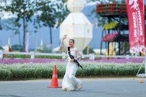 BIB: 
                            <button type="button" onclick="openModal(27910095)" class="btn btn-primary btn-sm float-right btn-popup" data-toggle="modal" data-target=".modal-high-quality">
                        <i class="fas fa-shopping-cart"></i> Add to Cart
                    </button>
                                            <button type="button" onclick="isThisMe(27910095, true)" class="btn btn-success btn-sm float-right btn-popup btn-isme hidden" data-toggle="tooltip" data-placement="bottom" title="นี่คือรูปของคุณใช่ไหม คลิกที่นี่เพื่อเอาเข้าอัลบั้ม">
                        <i class="fas fa-plus"></i> Add to album
                    </button>
                    <button type="button" onclick="isThisMe(27910095, false)" class="btn btn-warning btn-sm float-right btn-popup btn-isnotme hidden">
                        <i class="fas fa-ban"></i> Remove from album
                    </button>