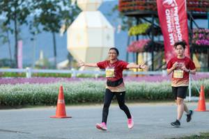 BIB: 
                            <button type="button" onclick="openModal(27909298)" class="btn btn-primary btn-sm float-right btn-popup" data-toggle="modal" data-target=".modal-high-quality">
                        <i class="fas fa-shopping-cart"></i> Add to Cart
                    </button>
                                            <button type="button" onclick="isThisMe(27909298, true)" class="btn btn-success btn-sm float-right btn-popup btn-isme hidden" data-toggle="tooltip" data-placement="bottom" title="นี่คือรูปของคุณใช่ไหม คลิกที่นี่เพื่อเอาเข้าอัลบั้ม">
                        <i class="fas fa-plus"></i> Add to album
                    </button>
                    <button type="button" onclick="isThisMe(27909298, false)" class="btn btn-warning btn-sm float-right btn-popup btn-isnotme hidden">
                        <i class="fas fa-ban"></i> Remove from album
                    </button>