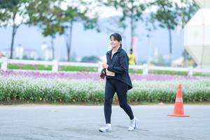 BIB: 
                            <button type="button" onclick="openModal(27910369)" class="btn btn-primary btn-sm float-right btn-popup" data-toggle="modal" data-target=".modal-high-quality">
                        <i class="fas fa-shopping-cart"></i> Add to Cart
                    </button>
                                            <button type="button" onclick="isThisMe(27910369, true)" class="btn btn-success btn-sm float-right btn-popup btn-isme hidden" data-toggle="tooltip" data-placement="bottom" title="นี่คือรูปของคุณใช่ไหม คลิกที่นี่เพื่อเอาเข้าอัลบั้ม">
                        <i class="fas fa-plus"></i> Add to album
                    </button>
                    <button type="button" onclick="isThisMe(27910369, false)" class="btn btn-warning btn-sm float-right btn-popup btn-isnotme hidden">
                        <i class="fas fa-ban"></i> Remove from album
                    </button>