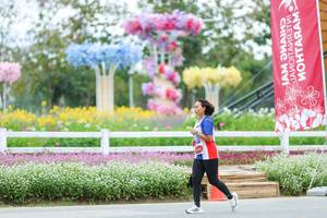 BIB: 
                            <button type="button" onclick="openModal(27911070)" class="btn btn-primary btn-sm float-right btn-popup" data-toggle="modal" data-target=".modal-high-quality">
                        <i class="fas fa-shopping-cart"></i> Add to Cart
                    </button>
                                            <button type="button" onclick="isThisMe(27911070, true)" class="btn btn-success btn-sm float-right btn-popup btn-isme hidden" data-toggle="tooltip" data-placement="bottom" title="นี่คือรูปของคุณใช่ไหม คลิกที่นี่เพื่อเอาเข้าอัลบั้ม">
                        <i class="fas fa-plus"></i> Add to album
                    </button>
                    <button type="button" onclick="isThisMe(27911070, false)" class="btn btn-warning btn-sm float-right btn-popup btn-isnotme hidden">
                        <i class="fas fa-ban"></i> Remove from album
                    </button>