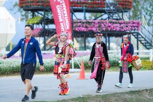 BIB: 
                            <button type="button" onclick="openModal(27910398)" class="btn btn-primary btn-sm float-right btn-popup" data-toggle="modal" data-target=".modal-high-quality">
                        <i class="fas fa-shopping-cart"></i> Add to Cart
                    </button>
                                            <button type="button" onclick="isThisMe(27910398, true)" class="btn btn-success btn-sm float-right btn-popup btn-isme hidden" data-toggle="tooltip" data-placement="bottom" title="นี่คือรูปของคุณใช่ไหม คลิกที่นี่เพื่อเอาเข้าอัลบั้ม">
                        <i class="fas fa-plus"></i> Add to album
                    </button>
                    <button type="button" onclick="isThisMe(27910398, false)" class="btn btn-warning btn-sm float-right btn-popup btn-isnotme hidden">
                        <i class="fas fa-ban"></i> Remove from album
                    </button>