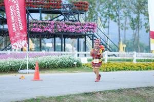 BIB: 
                            <button type="button" onclick="openModal(27910344)" class="btn btn-primary btn-sm float-right btn-popup" data-toggle="modal" data-target=".modal-high-quality">
                        <i class="fas fa-shopping-cart"></i> Add to Cart
                    </button>
                                            <button type="button" onclick="isThisMe(27910344, true)" class="btn btn-success btn-sm float-right btn-popup btn-isme hidden" data-toggle="tooltip" data-placement="bottom" title="นี่คือรูปของคุณใช่ไหม คลิกที่นี่เพื่อเอาเข้าอัลบั้ม">
                        <i class="fas fa-plus"></i> Add to album
                    </button>
                    <button type="button" onclick="isThisMe(27910344, false)" class="btn btn-warning btn-sm float-right btn-popup btn-isnotme hidden">
                        <i class="fas fa-ban"></i> Remove from album
                    </button>