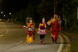 BIB: 
                            <button type="button" onclick="openModal(27906103)" class="btn btn-primary btn-sm float-right btn-popup" data-toggle="modal" data-target=".modal-high-quality">
                        <i class="fas fa-shopping-cart"></i> Add to Cart
                    </button>
                                            <button type="button" onclick="isThisMe(27906103, true)" class="btn btn-success btn-sm float-right btn-popup btn-isme hidden" data-toggle="tooltip" data-placement="bottom" title="นี่คือรูปของคุณใช่ไหม คลิกที่นี่เพื่อเอาเข้าอัลบั้ม">
                        <i class="fas fa-plus"></i> Add to album
                    </button>
                    <button type="button" onclick="isThisMe(27906103, false)" class="btn btn-warning btn-sm float-right btn-popup btn-isnotme hidden">
                        <i class="fas fa-ban"></i> Remove from album
                    </button>