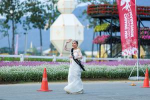 BIB: 
                            <button type="button" onclick="openModal(27910093)" class="btn btn-primary btn-sm float-right btn-popup" data-toggle="modal" data-target=".modal-high-quality">
                        <i class="fas fa-shopping-cart"></i> Add to Cart
                    </button>
                                            <button type="button" onclick="isThisMe(27910093, true)" class="btn btn-success btn-sm float-right btn-popup btn-isme hidden" data-toggle="tooltip" data-placement="bottom" title="นี่คือรูปของคุณใช่ไหม คลิกที่นี่เพื่อเอาเข้าอัลบั้ม">
                        <i class="fas fa-plus"></i> Add to album
                    </button>
                    <button type="button" onclick="isThisMe(27910093, false)" class="btn btn-warning btn-sm float-right btn-popup btn-isnotme hidden">
                        <i class="fas fa-ban"></i> Remove from album
                    </button>