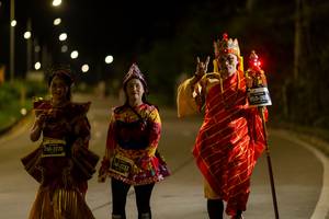 BIB: 
                            <button type="button" onclick="openModal(27906121)" class="btn btn-primary btn-sm float-right btn-popup" data-toggle="modal" data-target=".modal-high-quality">
                        <i class="fas fa-shopping-cart"></i> Add to Cart
                    </button>
                                            <button type="button" onclick="isThisMe(27906121, true)" class="btn btn-success btn-sm float-right btn-popup btn-isme hidden" data-toggle="tooltip" data-placement="bottom" title="นี่คือรูปของคุณใช่ไหม คลิกที่นี่เพื่อเอาเข้าอัลบั้ม">
                        <i class="fas fa-plus"></i> Add to album
                    </button>
                    <button type="button" onclick="isThisMe(27906121, false)" class="btn btn-warning btn-sm float-right btn-popup btn-isnotme hidden">
                        <i class="fas fa-ban"></i> Remove from album
                    </button>