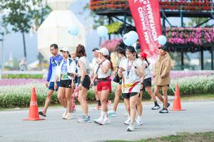 BIB: 
                            <button type="button" onclick="openModal(27910692)" class="btn btn-primary btn-sm float-right btn-popup" data-toggle="modal" data-target=".modal-high-quality">
                        <i class="fas fa-shopping-cart"></i> Add to Cart
                    </button>
                                            <button type="button" onclick="isThisMe(27910692, true)" class="btn btn-success btn-sm float-right btn-popup btn-isme hidden" data-toggle="tooltip" data-placement="bottom" title="นี่คือรูปของคุณใช่ไหม คลิกที่นี่เพื่อเอาเข้าอัลบั้ม">
                        <i class="fas fa-plus"></i> Add to album
                    </button>
                    <button type="button" onclick="isThisMe(27910692, false)" class="btn btn-warning btn-sm float-right btn-popup btn-isnotme hidden">
                        <i class="fas fa-ban"></i> Remove from album
                    </button>