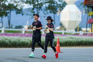 BIB: 
                            <button type="button" onclick="openModal(27910088)" class="btn btn-primary btn-sm float-right btn-popup" data-toggle="modal" data-target=".modal-high-quality">
                        <i class="fas fa-shopping-cart"></i> Add to Cart
                    </button>
                                            <button type="button" onclick="isThisMe(27910088, true)" class="btn btn-success btn-sm float-right btn-popup btn-isme hidden" data-toggle="tooltip" data-placement="bottom" title="นี่คือรูปของคุณใช่ไหม คลิกที่นี่เพื่อเอาเข้าอัลบั้ม">
                        <i class="fas fa-plus"></i> Add to album
                    </button>
                    <button type="button" onclick="isThisMe(27910088, false)" class="btn btn-warning btn-sm float-right btn-popup btn-isnotme hidden">
                        <i class="fas fa-ban"></i> Remove from album
                    </button>