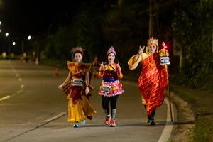 BIB: 
                            <button type="button" onclick="openModal(27906108)" class="btn btn-primary btn-sm float-right btn-popup" data-toggle="modal" data-target=".modal-high-quality">
                        <i class="fas fa-shopping-cart"></i> Add to Cart
                    </button>
                                            <button type="button" onclick="isThisMe(27906108, true)" class="btn btn-success btn-sm float-right btn-popup btn-isme hidden" data-toggle="tooltip" data-placement="bottom" title="นี่คือรูปของคุณใช่ไหม คลิกที่นี่เพื่อเอาเข้าอัลบั้ม">
                        <i class="fas fa-plus"></i> Add to album
                    </button>
                    <button type="button" onclick="isThisMe(27906108, false)" class="btn btn-warning btn-sm float-right btn-popup btn-isnotme hidden">
                        <i class="fas fa-ban"></i> Remove from album
                    </button>