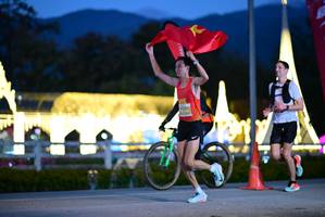 BIB: 
                            <button type="button" onclick="openModal(27833384)" class="btn btn-primary btn-sm float-right btn-popup" data-toggle="modal" data-target=".modal-high-quality">
                        <i class="fas fa-shopping-cart"></i> Add to Cart
                    </button>
                                            <button type="button" onclick="isThisMe(27833384, true)" class="btn btn-success btn-sm float-right btn-popup btn-isme hidden" data-toggle="tooltip" data-placement="bottom" title="นี่คือรูปของคุณใช่ไหม คลิกที่นี่เพื่อเอาเข้าอัลบั้ม">
                        <i class="fas fa-plus"></i> Add to album
                    </button>
                    <button type="button" onclick="isThisMe(27833384, false)" class="btn btn-warning btn-sm float-right btn-popup btn-isnotme hidden">
                        <i class="fas fa-ban"></i> Remove from album
                    </button>