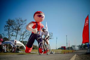 BIB: 
                            <button type="button" onclick="openModal(26159464)" class="btn btn-primary btn-sm float-right btn-popup" data-toggle="modal" data-target=".modal-high-quality">
                        <i class="fas fa-shopping-cart"></i> Add to Cart
                    </button>
                                            <button type="button" onclick="isThisMe(26159464, true)" class="btn btn-success btn-sm float-right btn-popup btn-isme hidden" data-toggle="tooltip" data-placement="bottom" title="นี่คือรูปของคุณใช่ไหม คลิกที่นี่เพื่อเอาเข้าอัลบั้ม">
                        <i class="fas fa-plus"></i> Add to album
                    </button>
                    <button type="button" onclick="isThisMe(26159464, false)" class="btn btn-warning btn-sm float-right btn-popup btn-isnotme hidden">
                        <i class="fas fa-ban"></i> Remove from album
                    </button>