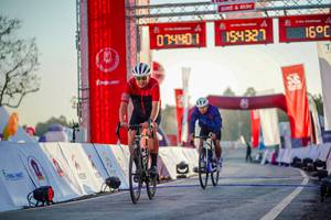 BIB: 
                            <button type="button" onclick="openModal(26154871)" class="btn btn-primary btn-sm float-right btn-popup" data-toggle="modal" data-target=".modal-high-quality">
                        <i class="fas fa-shopping-cart"></i> Add to Cart
                    </button>
                                            <button type="button" onclick="isThisMe(26154871, true)" class="btn btn-success btn-sm float-right btn-popup btn-isme hidden" data-toggle="tooltip" data-placement="bottom" title="นี่คือรูปของคุณใช่ไหม คลิกที่นี่เพื่อเอาเข้าอัลบั้ม">
                        <i class="fas fa-plus"></i> Add to album
                    </button>
                    <button type="button" onclick="isThisMe(26154871, false)" class="btn btn-warning btn-sm float-right btn-popup btn-isnotme hidden">
                        <i class="fas fa-ban"></i> Remove from album
                    </button>