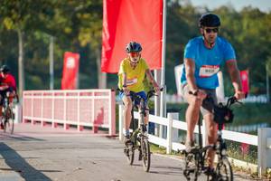 BIB: 
                            <button type="button" onclick="openModal(26155359)" class="btn btn-primary btn-sm float-right btn-popup" data-toggle="modal" data-target=".modal-high-quality">
                        <i class="fas fa-shopping-cart"></i> Add to Cart
                    </button>
                                            <button type="button" onclick="isThisMe(26155359, true)" class="btn btn-success btn-sm float-right btn-popup btn-isme hidden" data-toggle="tooltip" data-placement="bottom" title="นี่คือรูปของคุณใช่ไหม คลิกที่นี่เพื่อเอาเข้าอัลบั้ม">
                        <i class="fas fa-plus"></i> Add to album
                    </button>
                    <button type="button" onclick="isThisMe(26155359, false)" class="btn btn-warning btn-sm float-right btn-popup btn-isnotme hidden">
                        <i class="fas fa-ban"></i> Remove from album
                    </button>