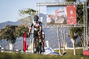 BIB: 
                            <button type="button" onclick="openModal(26159152)" class="btn btn-primary btn-sm float-right btn-popup" data-toggle="modal" data-target=".modal-high-quality">
                        <i class="fas fa-shopping-cart"></i> Add to Cart
                    </button>
                                            <button type="button" onclick="isThisMe(26159152, true)" class="btn btn-success btn-sm float-right btn-popup btn-isme hidden" data-toggle="tooltip" data-placement="bottom" title="นี่คือรูปของคุณใช่ไหม คลิกที่นี่เพื่อเอาเข้าอัลบั้ม">
                        <i class="fas fa-plus"></i> Add to album
                    </button>
                    <button type="button" onclick="isThisMe(26159152, false)" class="btn btn-warning btn-sm float-right btn-popup btn-isnotme hidden">
                        <i class="fas fa-ban"></i> Remove from album
                    </button>