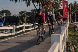 BIB: 
                            <button type="button" onclick="openModal(26158134)" class="btn btn-primary btn-sm float-right btn-popup" data-toggle="modal" data-target=".modal-high-quality">
                        <i class="fas fa-shopping-cart"></i> Add to Cart
                    </button>
                                            <button type="button" onclick="isThisMe(26158134, true)" class="btn btn-success btn-sm float-right btn-popup btn-isme hidden" data-toggle="tooltip" data-placement="bottom" title="นี่คือรูปของคุณใช่ไหม คลิกที่นี่เพื่อเอาเข้าอัลบั้ม">
                        <i class="fas fa-plus"></i> Add to album
                    </button>
                    <button type="button" onclick="isThisMe(26158134, false)" class="btn btn-warning btn-sm float-right btn-popup btn-isnotme hidden">
                        <i class="fas fa-ban"></i> Remove from album
                    </button>