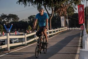 BIB: 
                            <button type="button" onclick="openModal(26158164)" class="btn btn-primary btn-sm float-right btn-popup" data-toggle="modal" data-target=".modal-high-quality">
                        <i class="fas fa-shopping-cart"></i> Add to Cart
                    </button>
                                            <button type="button" onclick="isThisMe(26158164, true)" class="btn btn-success btn-sm float-right btn-popup btn-isme hidden" data-toggle="tooltip" data-placement="bottom" title="นี่คือรูปของคุณใช่ไหม คลิกที่นี่เพื่อเอาเข้าอัลบั้ม">
                        <i class="fas fa-plus"></i> Add to album
                    </button>
                    <button type="button" onclick="isThisMe(26158164, false)" class="btn btn-warning btn-sm float-right btn-popup btn-isnotme hidden">
                        <i class="fas fa-ban"></i> Remove from album
                    </button>