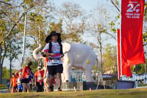 BIB: 
                            <button type="button" onclick="openModal(26189213)" class="btn btn-primary btn-sm float-right btn-popup" data-toggle="modal" data-target=".modal-high-quality">
                        <i class="fas fa-shopping-cart"></i> Add to Cart
                    </button>
                                            <button type="button" onclick="isThisMe(26189213, true)" class="btn btn-success btn-sm float-right btn-popup btn-isme hidden" data-toggle="tooltip" data-placement="bottom" title="นี่คือรูปของคุณใช่ไหม คลิกที่นี่เพื่อเอาเข้าอัลบั้ม">
                        <i class="fas fa-plus"></i> Add to album
                    </button>
                    <button type="button" onclick="isThisMe(26189213, false)" class="btn btn-warning btn-sm float-right btn-popup btn-isnotme hidden">
                        <i class="fas fa-ban"></i> Remove from album
                    </button>