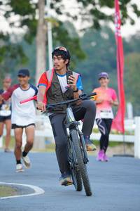 BIB: 
                            <button type="button" onclick="openModal(26192573)" class="btn btn-primary btn-sm float-right btn-popup" data-toggle="modal" data-target=".modal-high-quality">
                        <i class="fas fa-shopping-cart"></i> Add to Cart
                    </button>
                                            <button type="button" onclick="isThisMe(26192573, true)" class="btn btn-success btn-sm float-right btn-popup btn-isme hidden" data-toggle="tooltip" data-placement="bottom" title="นี่คือรูปของคุณใช่ไหม คลิกที่นี่เพื่อเอาเข้าอัลบั้ม">
                        <i class="fas fa-plus"></i> Add to album
                    </button>
                    <button type="button" onclick="isThisMe(26192573, false)" class="btn btn-warning btn-sm float-right btn-popup btn-isnotme hidden">
                        <i class="fas fa-ban"></i> Remove from album
                    </button>