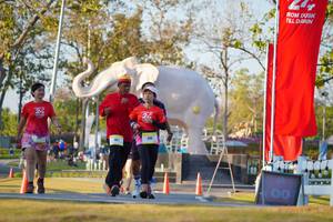 BIB: 
                            <button type="button" onclick="openModal(26189279)" class="btn btn-primary btn-sm float-right btn-popup" data-toggle="modal" data-target=".modal-high-quality">
                        <i class="fas fa-shopping-cart"></i> Add to Cart
                    </button>
                                            <button type="button" onclick="isThisMe(26189279, true)" class="btn btn-success btn-sm float-right btn-popup btn-isme hidden" data-toggle="tooltip" data-placement="bottom" title="นี่คือรูปของคุณใช่ไหม คลิกที่นี่เพื่อเอาเข้าอัลบั้ม">
                        <i class="fas fa-plus"></i> Add to album
                    </button>
                    <button type="button" onclick="isThisMe(26189279, false)" class="btn btn-warning btn-sm float-right btn-popup btn-isnotme hidden">
                        <i class="fas fa-ban"></i> Remove from album
                    </button>