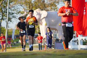 BIB: 
                            <button type="button" onclick="openModal(26188410)" class="btn btn-primary btn-sm float-right btn-popup" data-toggle="modal" data-target=".modal-high-quality">
                        <i class="fas fa-shopping-cart"></i> Add to Cart
                    </button>
                                            <button type="button" onclick="isThisMe(26188410, true)" class="btn btn-success btn-sm float-right btn-popup btn-isme hidden" data-toggle="tooltip" data-placement="bottom" title="นี่คือรูปของคุณใช่ไหม คลิกที่นี่เพื่อเอาเข้าอัลบั้ม">
                        <i class="fas fa-plus"></i> Add to album
                    </button>
                    <button type="button" onclick="isThisMe(26188410, false)" class="btn btn-warning btn-sm float-right btn-popup btn-isnotme hidden">
                        <i class="fas fa-ban"></i> Remove from album
                    </button>