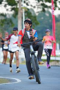 BIB: 
                            <button type="button" onclick="openModal(26192570)" class="btn btn-primary btn-sm float-right btn-popup" data-toggle="modal" data-target=".modal-high-quality">
                        <i class="fas fa-shopping-cart"></i> Add to Cart
                    </button>
                                            <button type="button" onclick="isThisMe(26192570, true)" class="btn btn-success btn-sm float-right btn-popup btn-isme hidden" data-toggle="tooltip" data-placement="bottom" title="นี่คือรูปของคุณใช่ไหม คลิกที่นี่เพื่อเอาเข้าอัลบั้ม">
                        <i class="fas fa-plus"></i> Add to album
                    </button>
                    <button type="button" onclick="isThisMe(26192570, false)" class="btn btn-warning btn-sm float-right btn-popup btn-isnotme hidden">
                        <i class="fas fa-ban"></i> Remove from album
                    </button>