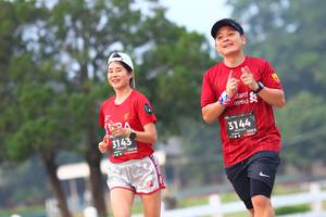 BIB: 3143, 3144, 124
                            <button type="button" onclick="openModal(6360713)" class="btn btn-primary btn-sm float-right btn-popup" data-toggle="modal" data-target=".modal-high-quality">
                        <i class="fas fa-shopping-cart"></i> Add to Cart
                    </button>
                                            <button type="button" onclick="isThisMe(6360713, true)" class="btn btn-success btn-sm float-right btn-popup btn-isme hidden" data-toggle="tooltip" data-placement="bottom" title="นี่คือรูปของคุณใช่ไหม คลิกที่นี่เพื่อเอาเข้าอัลบั้ม">
                        <i class="fas fa-plus"></i> Add to album
                    </button>
                    <button type="button" onclick="isThisMe(6360713, false)" class="btn btn-warning btn-sm float-right btn-popup btn-isnotme hidden">
                        <i class="fas fa-ban"></i> Remove from album
                    </button>