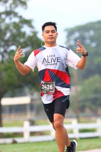 BIB: 2426, 128
                            <button type="button" onclick="openModal(6360358)" class="btn btn-primary btn-sm float-right btn-popup" data-toggle="modal" data-target=".modal-high-quality">
                        <i class="fas fa-shopping-cart"></i> Add to Cart
                    </button>
                                            <button type="button" onclick="isThisMe(6360358, true)" class="btn btn-success btn-sm float-right btn-popup btn-isme hidden" data-toggle="tooltip" data-placement="bottom" title="นี่คือรูปของคุณใช่ไหม คลิกที่นี่เพื่อเอาเข้าอัลบั้ม">
                        <i class="fas fa-plus"></i> Add to album
                    </button>
                    <button type="button" onclick="isThisMe(6360358, false)" class="btn btn-warning btn-sm float-right btn-popup btn-isnotme hidden">
                        <i class="fas fa-ban"></i> Remove from album
                    </button>