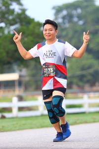 BIB: 2173
                            <button type="button" onclick="openModal(6363863)" class="btn btn-primary btn-sm float-right btn-popup" data-toggle="modal" data-target=".modal-high-quality">
                        <i class="fas fa-shopping-cart"></i> Add to Cart
                    </button>
                                            <button type="button" onclick="isThisMe(6363863, true)" class="btn btn-success btn-sm float-right btn-popup btn-isme hidden" data-toggle="tooltip" data-placement="bottom" title="นี่คือรูปของคุณใช่ไหม คลิกที่นี่เพื่อเอาเข้าอัลบั้ม">
                        <i class="fas fa-plus"></i> Add to album
                    </button>
                    <button type="button" onclick="isThisMe(6363863, false)" class="btn btn-warning btn-sm float-right btn-popup btn-isnotme hidden">
                        <i class="fas fa-ban"></i> Remove from album
                    </button>