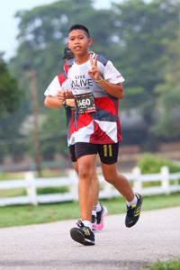 BIB: 2460, 124
                            <button type="button" onclick="openModal(6361245)" class="btn btn-primary btn-sm float-right btn-popup" data-toggle="modal" data-target=".modal-high-quality">
                        <i class="fas fa-shopping-cart"></i> Add to Cart
                    </button>
                                            <button type="button" onclick="isThisMe(6361245, true)" class="btn btn-success btn-sm float-right btn-popup btn-isme hidden" data-toggle="tooltip" data-placement="bottom" title="นี่คือรูปของคุณใช่ไหม คลิกที่นี่เพื่อเอาเข้าอัลบั้ม">
                        <i class="fas fa-plus"></i> Add to album
                    </button>
                    <button type="button" onclick="isThisMe(6361245, false)" class="btn btn-warning btn-sm float-right btn-popup btn-isnotme hidden">
                        <i class="fas fa-ban"></i> Remove from album
                    </button>