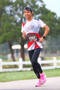 BIB: 2742, 128
                            <button type="button" onclick="openModal(6360465)" class="btn btn-primary btn-sm float-right btn-popup" data-toggle="modal" data-target=".modal-high-quality">
                        <i class="fas fa-shopping-cart"></i> Add to Cart
                    </button>
                                            <button type="button" onclick="isThisMe(6360465, true)" class="btn btn-success btn-sm float-right btn-popup btn-isme hidden" data-toggle="tooltip" data-placement="bottom" title="นี่คือรูปของคุณใช่ไหม คลิกที่นี่เพื่อเอาเข้าอัลบั้ม">
                        <i class="fas fa-plus"></i> Add to album
                    </button>
                    <button type="button" onclick="isThisMe(6360465, false)" class="btn btn-warning btn-sm float-right btn-popup btn-isnotme hidden">
                        <i class="fas fa-ban"></i> Remove from album
                    </button>