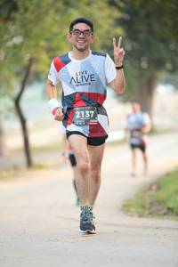 BIB: 2137, 128
                            <button type="button" onclick="openModal(6373441)" class="btn btn-primary btn-sm float-right btn-popup" data-toggle="modal" data-target=".modal-high-quality">
                        <i class="fas fa-shopping-cart"></i> Add to Cart
                    </button>
                                            <button type="button" onclick="isThisMe(6373441, true)" class="btn btn-success btn-sm float-right btn-popup btn-isme hidden" data-toggle="tooltip" data-placement="bottom" title="นี่คือรูปของคุณใช่ไหม คลิกที่นี่เพื่อเอาเข้าอัลบั้ม">
                        <i class="fas fa-plus"></i> Add to album
                    </button>
                    <button type="button" onclick="isThisMe(6373441, false)" class="btn btn-warning btn-sm float-right btn-popup btn-isnotme hidden">
                        <i class="fas fa-ban"></i> Remove from album
                    </button>