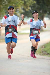 BIB: 2111, 2209
                            <button type="button" onclick="openModal(6373370)" class="btn btn-primary btn-sm float-right btn-popup" data-toggle="modal" data-target=".modal-high-quality">
                        <i class="fas fa-shopping-cart"></i> Add to Cart
                    </button>
                                            <button type="button" onclick="isThisMe(6373370, true)" class="btn btn-success btn-sm float-right btn-popup btn-isme hidden" data-toggle="tooltip" data-placement="bottom" title="นี่คือรูปของคุณใช่ไหม คลิกที่นี่เพื่อเอาเข้าอัลบั้ม">
                        <i class="fas fa-plus"></i> Add to album
                    </button>
                    <button type="button" onclick="isThisMe(6373370, false)" class="btn btn-warning btn-sm float-right btn-popup btn-isnotme hidden">
                        <i class="fas fa-ban"></i> Remove from album
                    </button>