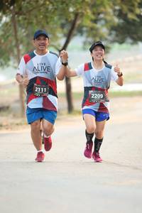 BIB: 2111, 2209
                            <button type="button" onclick="openModal(6373366)" class="btn btn-primary btn-sm float-right btn-popup" data-toggle="modal" data-target=".modal-high-quality">
                        <i class="fas fa-shopping-cart"></i> Add to Cart
                    </button>
                                            <button type="button" onclick="isThisMe(6373366, true)" class="btn btn-success btn-sm float-right btn-popup btn-isme hidden" data-toggle="tooltip" data-placement="bottom" title="นี่คือรูปของคุณใช่ไหม คลิกที่นี่เพื่อเอาเข้าอัลบั้ม">
                        <i class="fas fa-plus"></i> Add to album
                    </button>
                    <button type="button" onclick="isThisMe(6373366, false)" class="btn btn-warning btn-sm float-right btn-popup btn-isnotme hidden">
                        <i class="fas fa-ban"></i> Remove from album
                    </button>