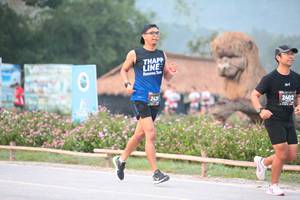 BIB: 2420, 2402
                            <button type="button" onclick="openModal(6353255)" class="btn btn-primary btn-sm float-right btn-popup" data-toggle="modal" data-target=".modal-high-quality">
                        <i class="fas fa-shopping-cart"></i> Add to Cart
                    </button>
                                            <button type="button" onclick="isThisMe(6353255, true)" class="btn btn-success btn-sm float-right btn-popup btn-isme hidden" data-toggle="tooltip" data-placement="bottom" title="นี่คือรูปของคุณใช่ไหม คลิกที่นี่เพื่อเอาเข้าอัลบั้ม">
                        <i class="fas fa-plus"></i> Add to album
                    </button>
                    <button type="button" onclick="isThisMe(6353255, false)" class="btn btn-warning btn-sm float-right btn-popup btn-isnotme hidden">
                        <i class="fas fa-ban"></i> Remove from album
                    </button>