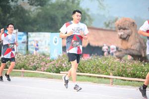 BIB: 2182, 2154
                            <button type="button" onclick="openModal(6353347)" class="btn btn-primary btn-sm float-right btn-popup" data-toggle="modal" data-target=".modal-high-quality">
                        <i class="fas fa-shopping-cart"></i> Add to Cart
                    </button>
                                            <button type="button" onclick="isThisMe(6353347, true)" class="btn btn-success btn-sm float-right btn-popup btn-isme hidden" data-toggle="tooltip" data-placement="bottom" title="นี่คือรูปของคุณใช่ไหม คลิกที่นี่เพื่อเอาเข้าอัลบั้ม">
                        <i class="fas fa-plus"></i> Add to album
                    </button>
                    <button type="button" onclick="isThisMe(6353347, false)" class="btn btn-warning btn-sm float-right btn-popup btn-isnotme hidden">
                        <i class="fas fa-ban"></i> Remove from album
                    </button>