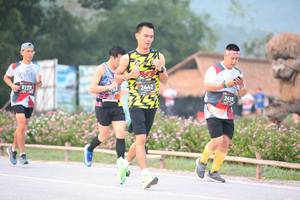 BIB: 2172, 2442, 2410
                            <button type="button" onclick="openModal(6353357)" class="btn btn-primary btn-sm float-right btn-popup" data-toggle="modal" data-target=".modal-high-quality">
                        <i class="fas fa-shopping-cart"></i> Add to Cart
                    </button>
                                            <button type="button" onclick="isThisMe(6353357, true)" class="btn btn-success btn-sm float-right btn-popup btn-isme hidden" data-toggle="tooltip" data-placement="bottom" title="นี่คือรูปของคุณใช่ไหม คลิกที่นี่เพื่อเอาเข้าอัลบั้ม">
                        <i class="fas fa-plus"></i> Add to album
                    </button>
                    <button type="button" onclick="isThisMe(6353357, false)" class="btn btn-warning btn-sm float-right btn-popup btn-isnotme hidden">
                        <i class="fas fa-ban"></i> Remove from album
                    </button>